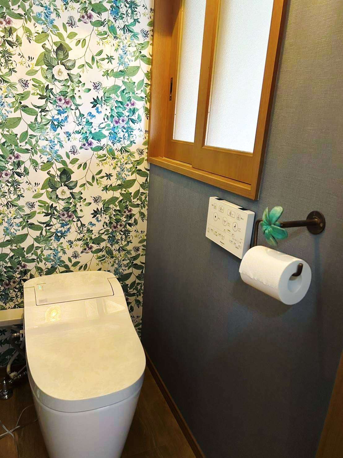 トイレリノベーション　花柄クロス❀　習志野市